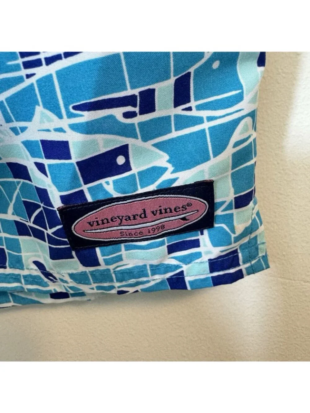 Vineyard Vines Board Shorts Men’s Size M Swimming Surfing Lined Pockets